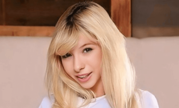 Kenzie Reeves Net Worth