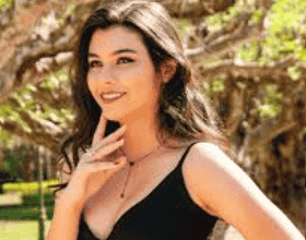 Larissa Liveir Net Worth