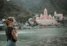 best travel hacks guide