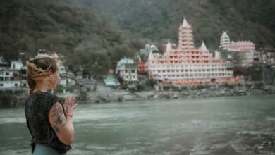 best travel hacks guide